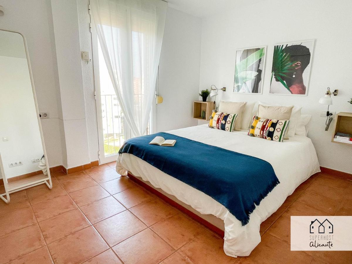 Muy Luminoso, Con Piscina Y A 5 Min De La Playa. Appartement *